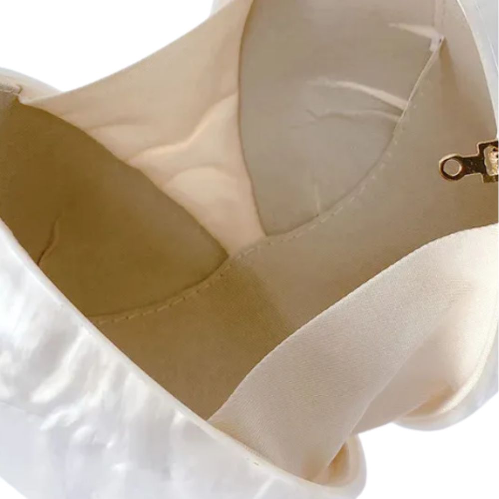 The 'Perla' Egg Clutch