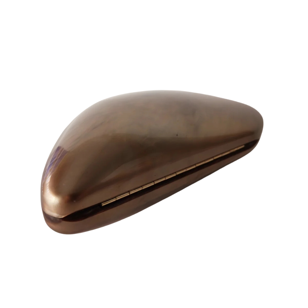 The 'Venus' Shell Clutch